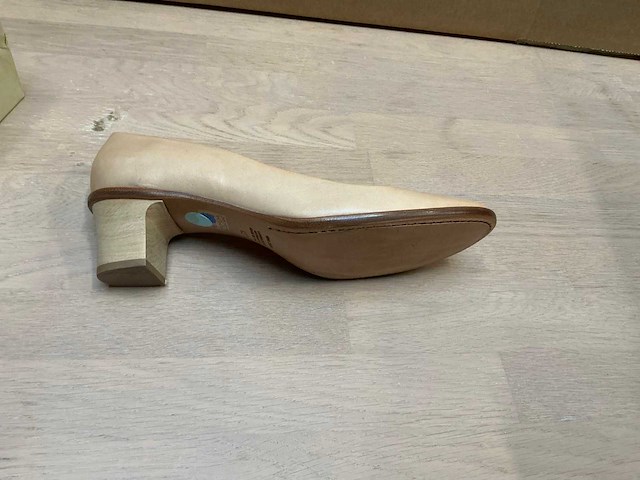 Design ballerina met hak 42 - afbeelding 3 van  7