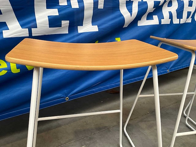 Design barkruk (2x) - afbeelding 3 van  4
