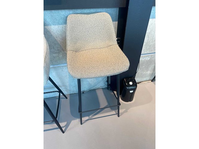 Design barkruk beige chenille (4x) - afbeelding 5 van  5