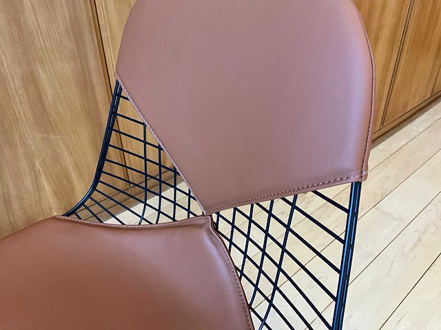 Design bijzetstoel (6x) - afbeelding 5 van  9