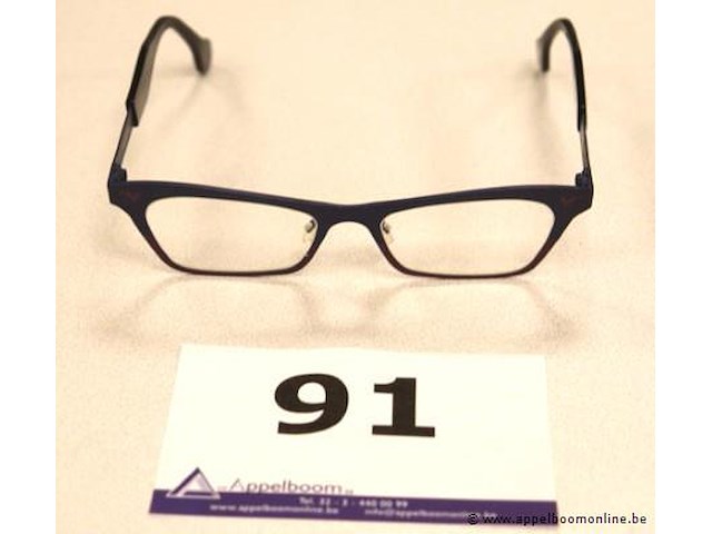 Design brilmontuur theo huitenate + quatre - afbeelding 1 van  3