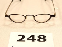 Design brilmontuur - afbeelding 1 van  3