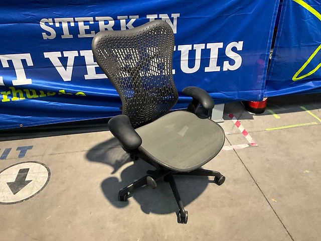 Design bureastoel herman miller mirra 1 - afbeelding 11 van  11