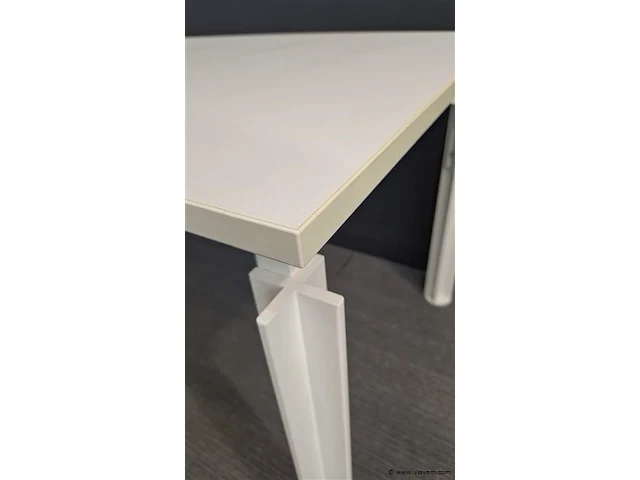 Design bureau bulo h2o - afbeelding 6 van  7