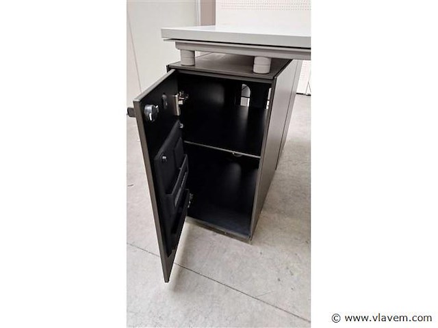 Design bureau bulo m166 - afbeelding 6 van  15