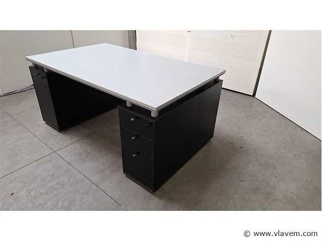 Design bureau bulo m166 - afbeelding 11 van  15