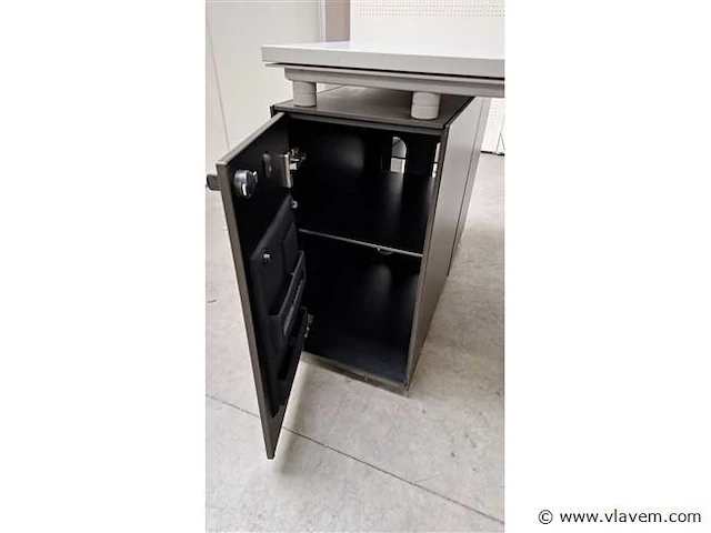 Design bureau bulo m166 - afbeelding 6 van  15