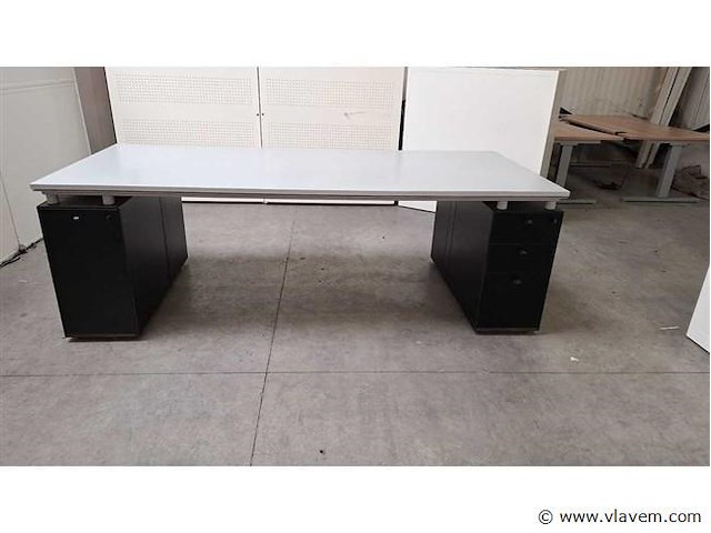 Design bureau bulo m233 - afbeelding 1 van  14