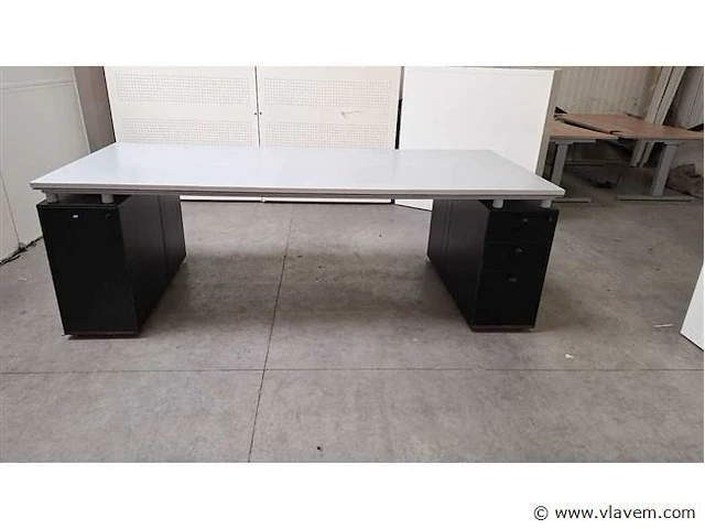 Design bureau bulo m233 - afbeelding 1 van  14