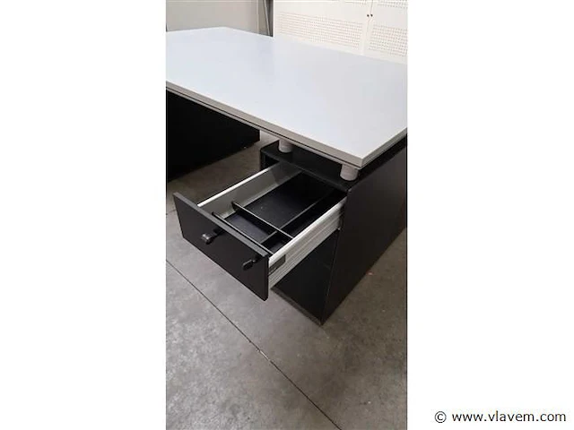 Design bureau bulo m233 - afbeelding 8 van  14