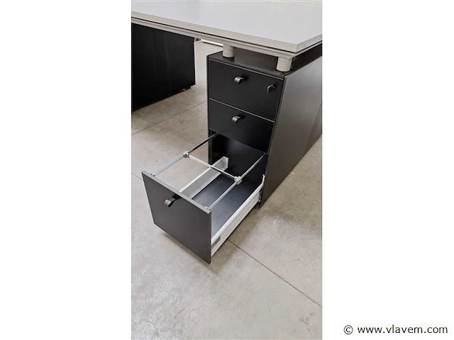 Design bureau bulo m233 - afbeelding 9 van  14