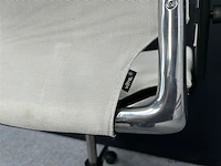 Design bureaustoel vitra meda - afbeelding 9 van  9