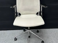 Design bureaustoel vitra meda - afbeelding 2 van  9