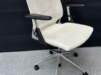 Design bureaustoel vitra meda - afbeelding 3 van  9