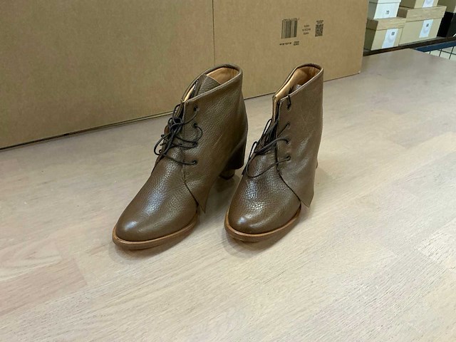 Design damesbottine met hak 38 - afbeelding 2 van  6