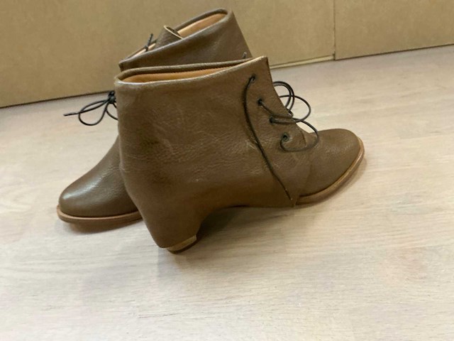 Design damesbottine met hak 38 - afbeelding 4 van  6