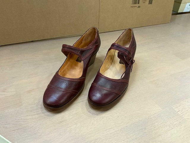 Design damesbottine met hak 42 - afbeelding 2 van  7