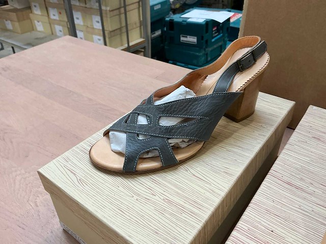 Design damesschoen 36,5 (6x) - afbeelding 4 van  14