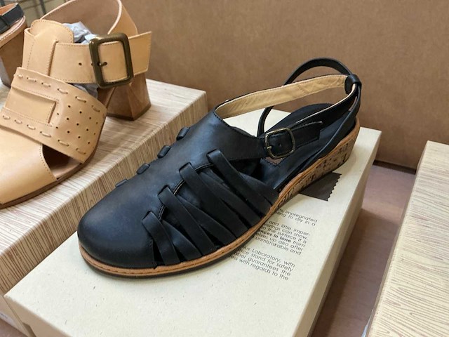 Design damesschoen 36,5 (6x) - afbeelding 13 van  14