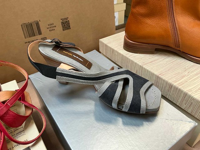 Design damesschoen 38 (5x) - afbeelding 8 van  12