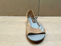Design damesschoen 38 - afbeelding 3 van  7
