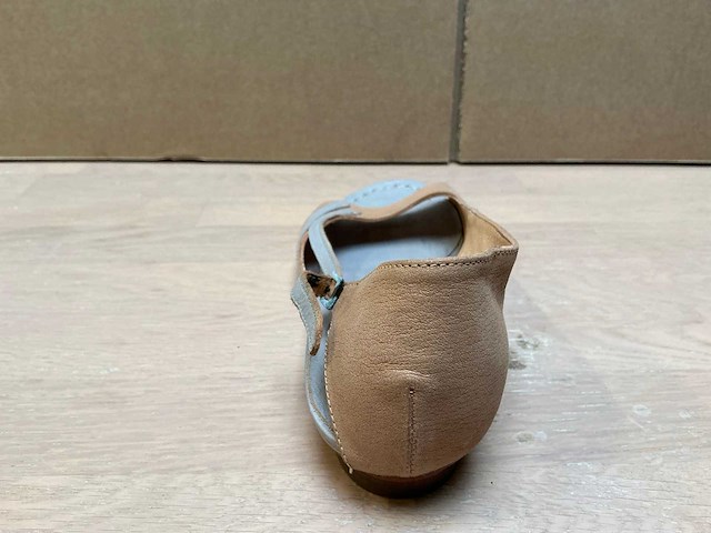 Design damesschoen 38 - afbeelding 4 van  7