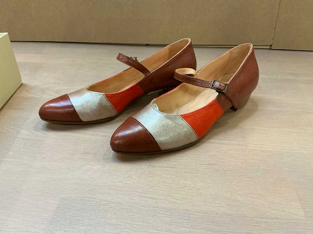 Design damesschoen 38 - afbeelding 1 van  7