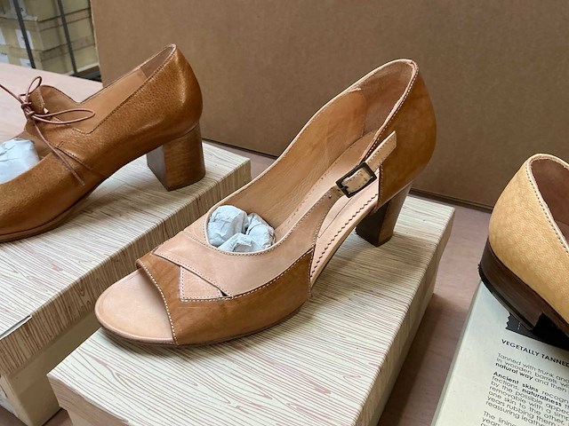 Design damesschoen (5x) - afbeelding 14 van  15