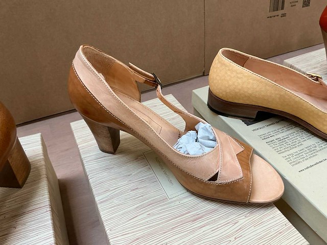 Design damesschoen (5x) - afbeelding 15 van  15