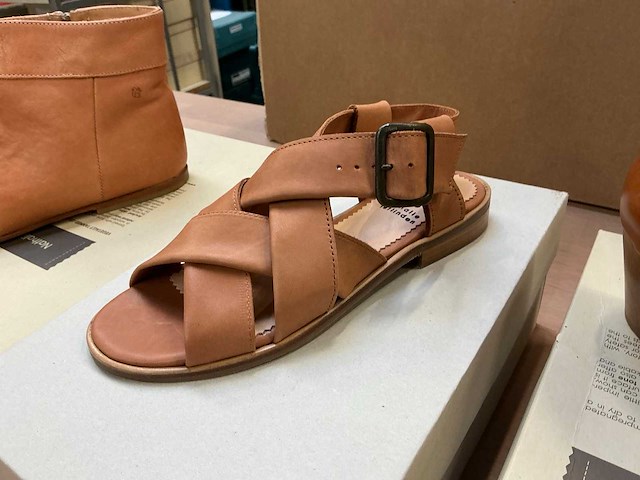 Design damesschoen (6x) - afbeelding 13 van  13