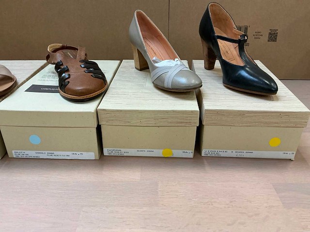 Design damesschoen (6x) - afbeelding 6 van  16