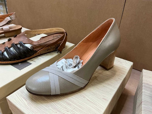 Design damesschoen (6x) - afbeelding 11 van  16