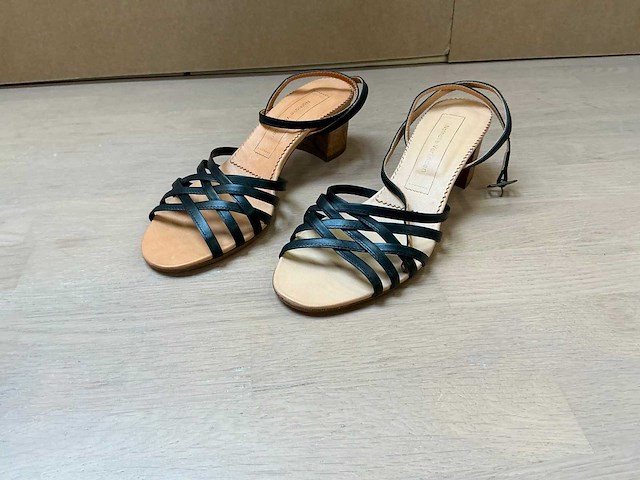 Design damesschoen met hak 36 - afbeelding 1 van  7