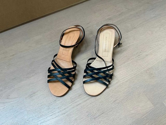 Design damesschoen met hak 36 - afbeelding 3 van  7