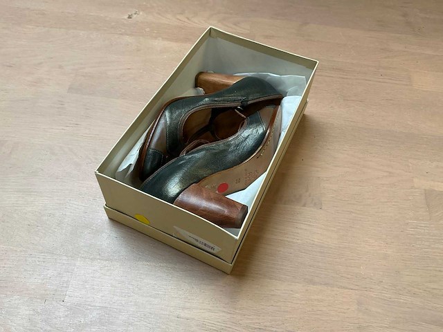 Design damesschoen met hak 36 - afbeelding 7 van  7