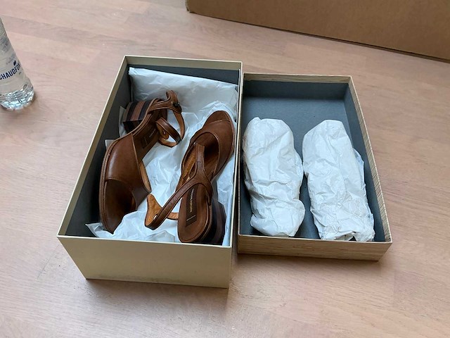 Design damesschoen met hak 36 - afbeelding 6 van  6