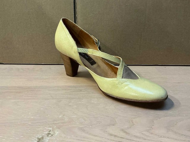 Design damesschoen met hak 37,5 - afbeelding 2 van  7