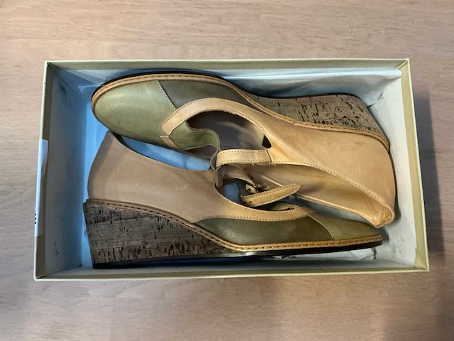 Design damesschoen met hak 37 - afbeelding 6 van  7