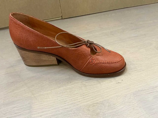 Design damesschoen met hak 37 - afbeelding 2 van  7