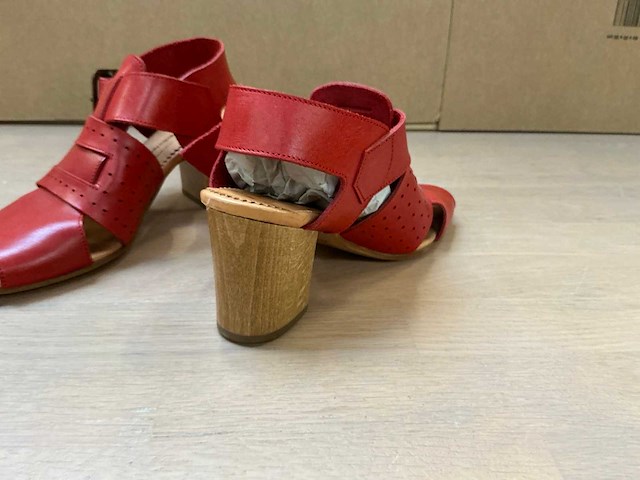 Design damesschoen met hak 37 - afbeelding 5 van  7