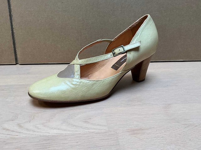 Design damesschoen met hak 38,5 - afbeelding 1 van  7