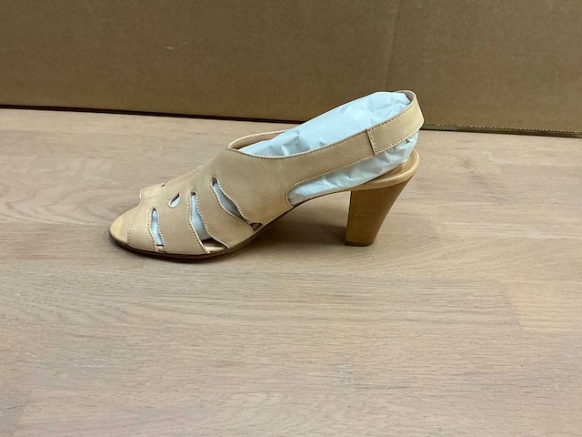Design damesschoen met hak 38,5 - afbeelding 3 van  8