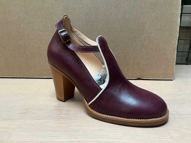 Design damesschoen met hak 38 - afbeelding 1 van  6