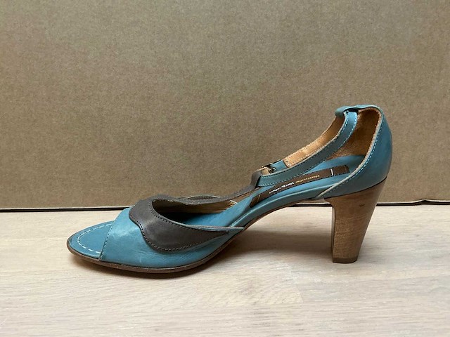 Design damesschoen met hak 38 - afbeelding 2 van  6