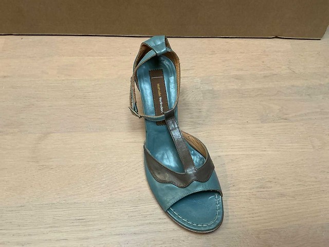 Design damesschoen met hak 38 - afbeelding 3 van  6