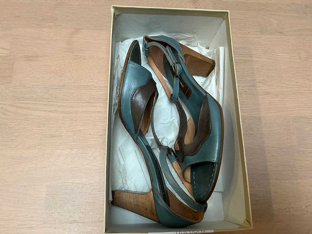 Design damesschoen met hak 38 - afbeelding 5 van  6