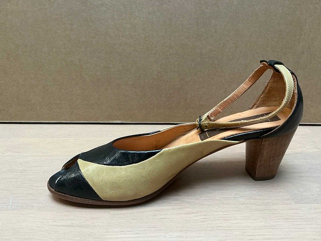 Design damesschoen met hak 38 - afbeelding 2 van  5