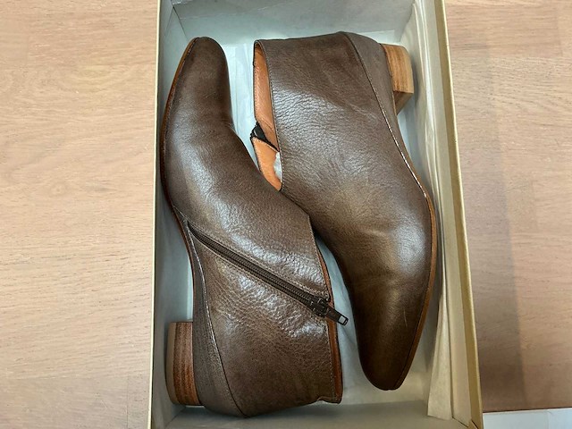 Design damesschoen met hak 38 - afbeelding 6 van  7