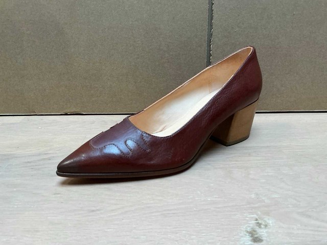 Design damesschoen met hak 38 - afbeelding 1 van  7