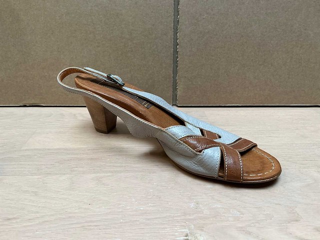 Design damesschoen met hak 38 - afbeelding 2 van  7